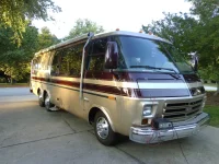 GMC Side View Right Front.webp