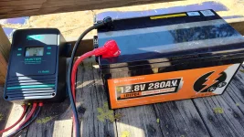 Battery & controller.webp