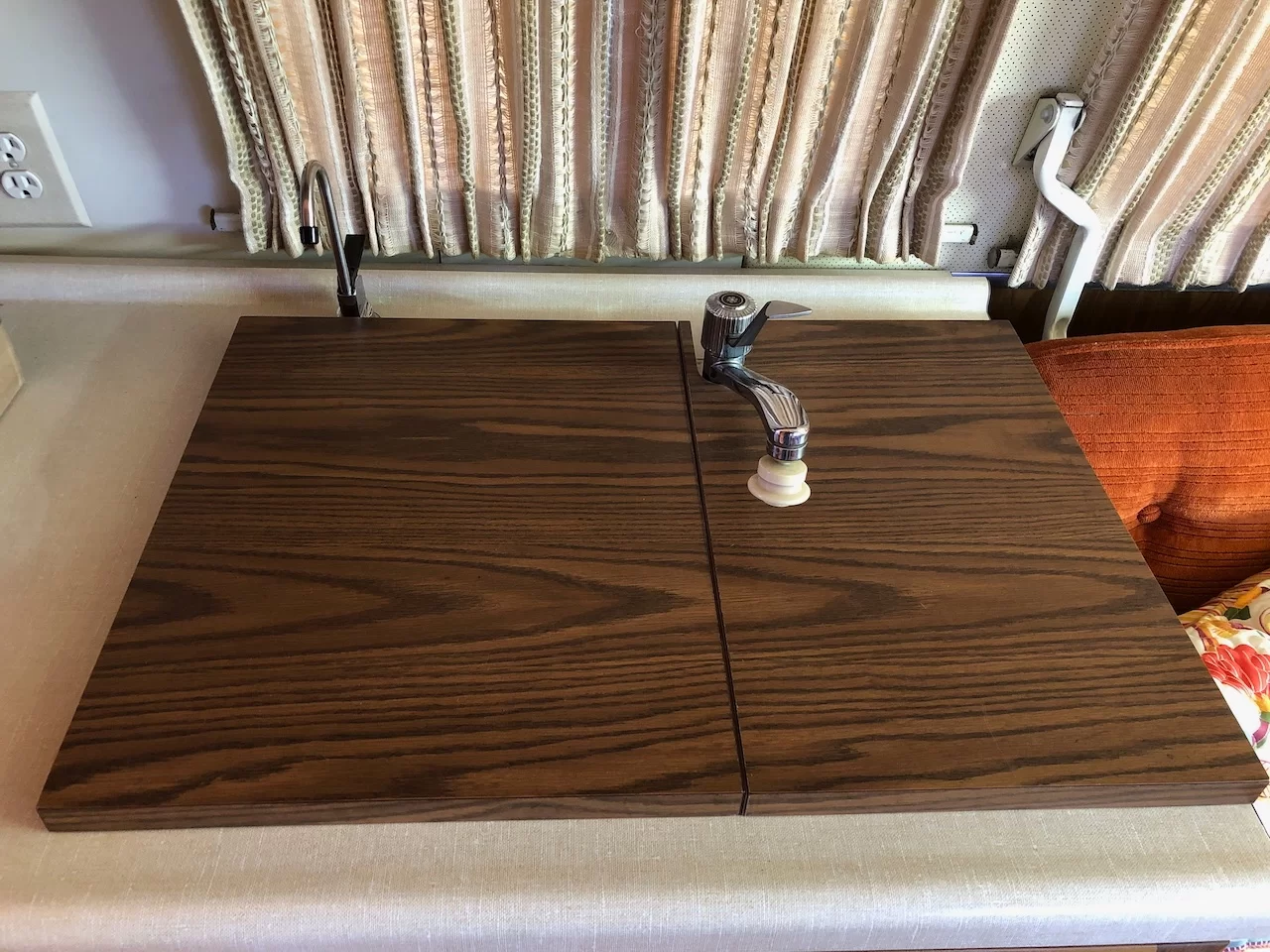 Kitchen Sink Cover